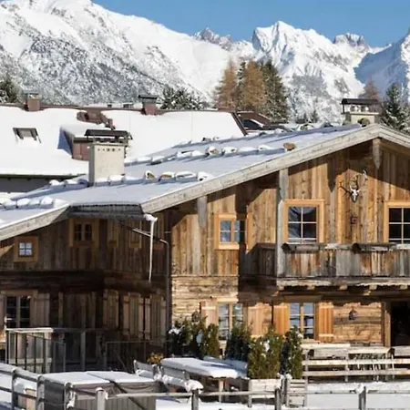 7br Modern Chalet Close To Mountains- If You Want To Book, Please Contact On Wh-ats-app - 0034-605-434-371 !!!!