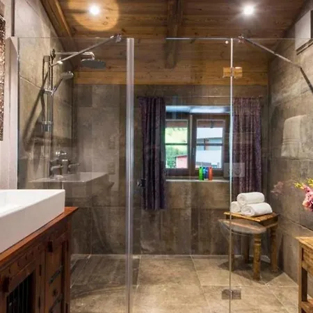 7br Modern Chalet Close To Mountains- If You Want To Book, Please Contact On Wh-ats-app - 0034-605-434-371 !!!!
