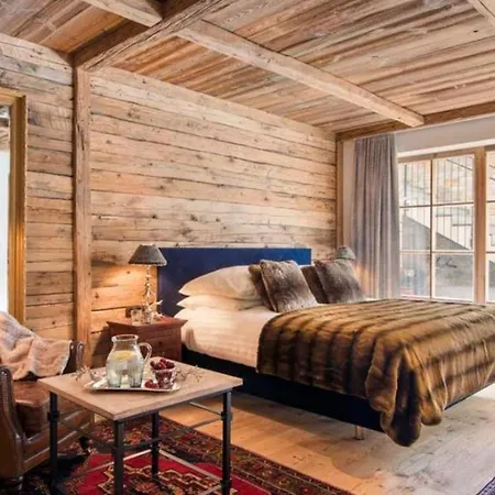 فيلة 7br Modern Chalet Close To Mountains- If You Want To Book, Please Contact On Wh-ats-app - 0034-605-434-371 !!!!